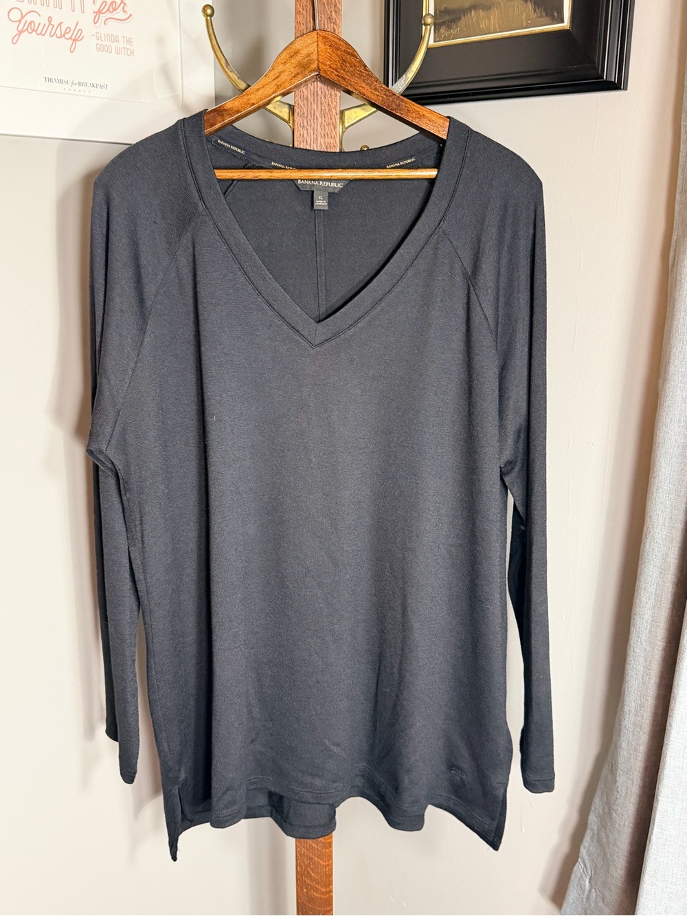 Banana Republic Black V-Neck Long Sleeve Top
